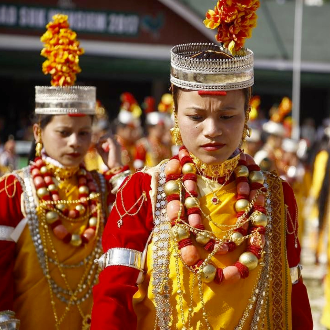Newari Maicha in Traditional Newari Dress and Jewelry - Photos Nepal